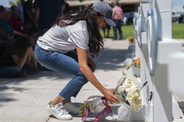 Photos: Meghan Markle, Uvalde residents pay tribute to Texas shooting victims