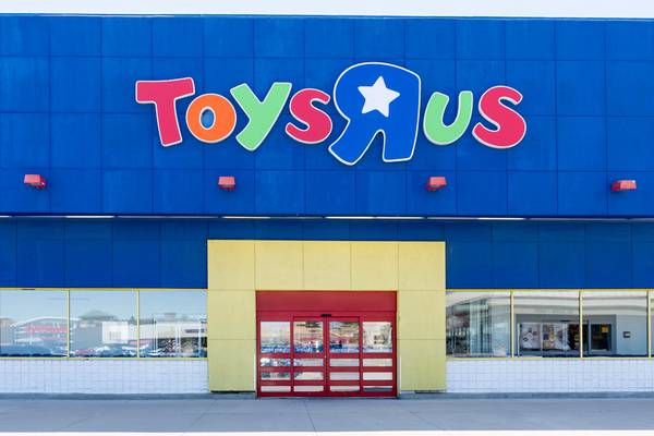Toys R Us to open up to 24 flagship stores; will also open stores at airports, cruise ships